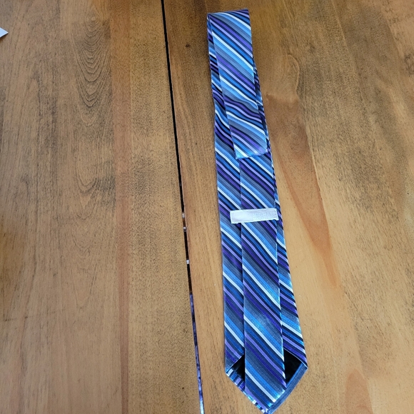 Michael Kors Men's Tie Blue Silver Black Purple Striped 100% Silk Necktie - Picture 2 of 5